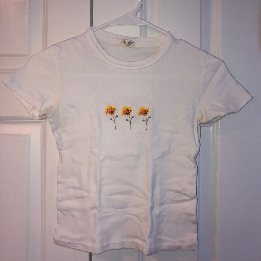 Brandy Melville Ashlynn Poppy Crop Top